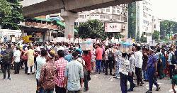 চিকিৎসকদের শাহবাগ অবরোধ  
