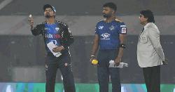 টস জিতে রংপুরকে ব্যাটিংয়ে পাঠালো ঢাকা