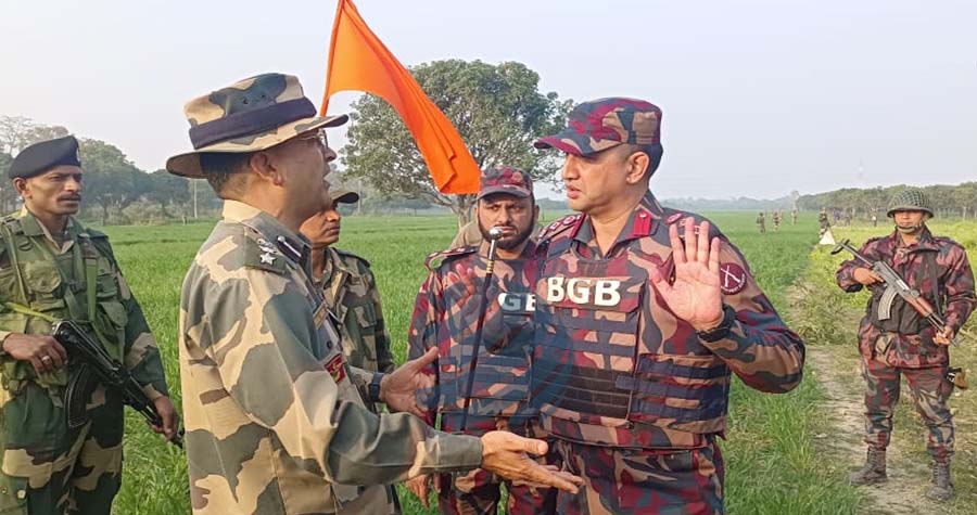 পাতাকা বৈঠক: সীমান্তের ঘটনা ক্ষমাসুন্দর দৃষ্টিতে দেখতে বলেছে বিএসএফ 