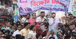 কুমিল্লা-সিলেট মহাসড়ক অবরোধ করে দেবীদ্বারে বিএনপির রিজভী গ্রুপের বিক্ষোভ 