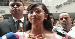 নিজের সুরক্ষা চেয়ে মা-বাবার বিরুদ্ধে করা মামলা খারিজ