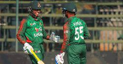 ফাইনালে টস হেরে ব্যাটিংয়ে বাংলাদেশ