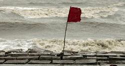 সমুদ্র বন্দরে ৩ নম্বর সতর্ক সংকেত