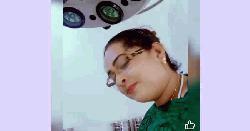 নড়াইলে অপারেশন থিয়েটারে অচেতন রোগীর সঙ্গে নার্সের টিকটক