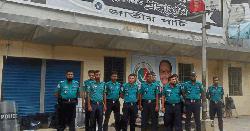 কাকরাইলে জাপার কার্যালয়ের সামনে পুলিশের সতর্ক অবস্থান
