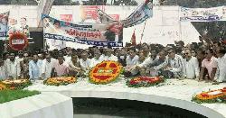প্রতিষ্ঠাবার্ষিকীতে জিয়াউর রহমানের সমাধিতে বিএনপির শ্রদ্ধা