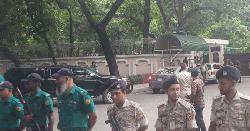 প্রধান উপদেষ্টা সঙ্গে ৭ রাজনৈতিক দলের নেতাদের বৈঠক চলছে 