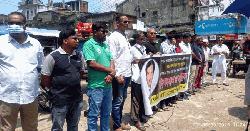 সাংবাদিক বুলুর মৃত্যুর রহস্য উদঘাটনের দাবিতে সাতক্ষীরায় মানববন্ধন