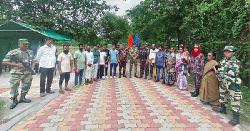 দর্শনা সীমান্ত দিয়ে ১২ বাংলাদেশিকে ফেরত দিল ভারত