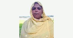 ভোটার আইডিতে নাম সংশোধনে ১৭ বছর ধরে ভোগান্তিতে শারমিন বেগম! 