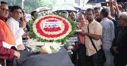 শহীদ মিনারে ফরিদা পারভীনকে শেষ শ্রদ্ধা