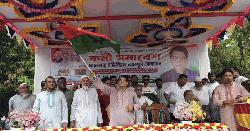 গৌরনদীতে বিএনপির কেন্দ্রীয় কমিটির সদস্য আবদুস সোবহানের গণসংযোগ, লিফলেট বিতরণ ও কর্মী সভা 