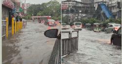 ঢাকার বিভিন্ন রাস্তায় পানি, জনজীবনে ভোগান্তি
