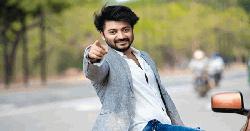 আমি তোমাদের লোক, ভক্তদের বাপ্পি 