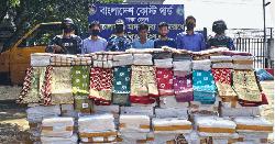 ফতুল্লায় ভারতীয় শাড়িসহ ২ পাচারকারী আটক