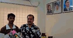 উন্নত চিকিৎসা শেষে স্বদেশ প্রত্যাবর্তনে জুলাই যোদ্ধাকে ফুলেল শুভেচ্ছায় বরণ 