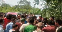 ডিমলায় পিকআপের চাকায় পিষ্ট হয়ে নানী ও নবজাতক নাতনীর মর্মান্তিক মৃত্যু