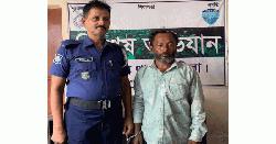 মেয়েকে ধর্ষণচেষ্টার অভিযোগে বাবা গ্রেপ্তার