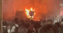 এবার ধোলাইপাড়ে বাসে আগুন