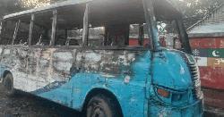 ঢাকা-চট্টগ্রাম মহাসড়কে মিনিবাসে আগুন