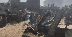 সব হারিয়ে মানবিক বিপর্যয়ের মুখে কড়াইল বস্তিবাসী