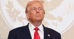 তৃতীয় বিশ্বের সব দেশ থেকে অভিবাসী নেওয়া বন্ধের ঘোষণা ট্রাম্পের