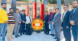 কোটালীপাড়ায় শহীদ বুদ্ধিজীবী দিবসে মুক্তিযোদ্ধা স্মৃতিফলকে পুষ্পস্তবক অর্পণ