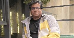 এখনো ডিবি কার্যালয়ে সাংবাদিক আনিস আলমগীর