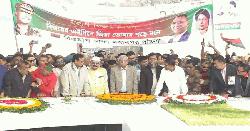বিজয় দিবসে জিয়াউর রহমানের সমাধিতে বিএনপির শ্রদ্ধা