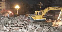 রাজশাহীতে বুলডোজার দিয়ে গুঁড়িয়ে দেওয়া হলো আওয়ামী লীগের কার্যালয়