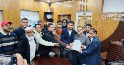 দিনাজপুর-৩ আসনে খালেদা জিয়ার পক্ষে মনোনয়ন ফরম সংগ্রহ