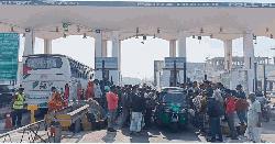 পায়রা সেতুতে সাকুরা পরিবহনের ধাক্কায় টোলকর্মী গুরুতর আহত