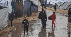 গাজায় বৃষ্টি ও হাড়কাঁপানো ঠান্ডায় সীমাহীন দুর্ভোগ