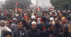 মানিক মিয়া অ্যাভিনিউ অভিমুখে জনস্রোত