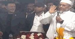 মোহনগঞ্জে নির্বাচনী পথসভায় লুৎফুজ্জামান বাবর