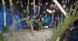 জামিনে মুক্তি পেয়ে স্ত্রী-সন্তানের কবর জিয়ারত করলেন ছাত্রলীগের সেই সাদ্দাম