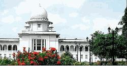 চট্টগ্রাম বন্দর পরিচালনায় বিদেশি কোম্পানির সঙ্গে চুক্তি বৈধ : হাইকোর্ট