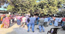 পীরগাছায় অন্তঃস্বত্ত্বা তরুণীর মৃত্যু,বাবা-ভাইয়ের বিরুদ্ধে নির্যাতনের অভিযোগ