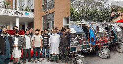 ফরিদপুরে ১৮ ইজিবাইকসহ গ্রেপ্তার ১২