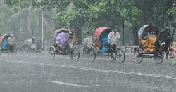 শীতের রেশ কাটতেই রাজধানীতে বৃষ্টি 