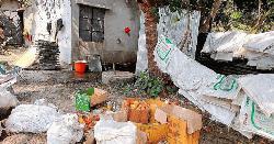 মুরাদনগরে ফিডের পাশে ভেজাল কারখানা, হুমকিতে পরিবেশ