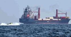 মধ্যপ্রাচ্য থেকে এক লিটার তেলও রপ্তানি করতে দেবে না ইরান