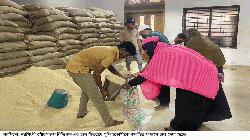 নরসিংদীতে ভিজিএফ এর চাল বিতরণে দুর্নীতি