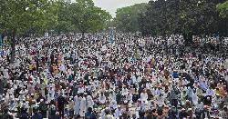 কানায় কানায় পূর্ণ শোলাকিয়া ঈদগাহ ময়দান