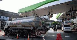 ১ এপ্রিল থেকে পেট্রোল রপ্তানি বন্ধ করছে রাশিয়া