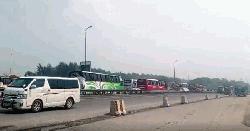 ঢাকা-সিরাজগঞ্জ মহাসড়কে তীব্র যানজট