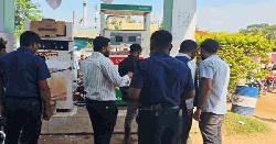 বিরামপুরে তেল না দেওয়া ও পরিমাপে কারচুপি: দুই পাম্পের জরিমানা