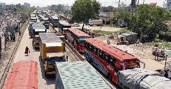 ঢাকা-চট্টগ্রাম মহাসড়ক অবরোধ, ১০ ‍কিলোমিটার যানজট