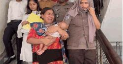দেড় মাসের শিশু নিয়ে কারাগারে যুব মহিলা লীগ নেত্রী