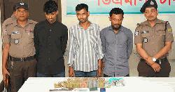 গির্জায় ঢুকে ‘ফাদারের’ হাত-পা বেঁধে আড়াইলাখ টাকা লুট, গ্রেপ্তার ৩